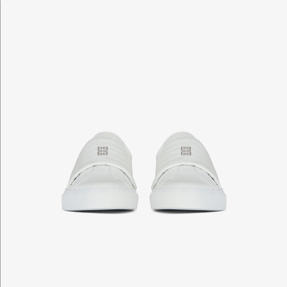 SNEAKERS IN LEATHER WITH CROCODILE EFFECT WEBBING